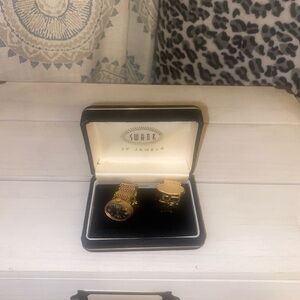 SWANK Gold Cufflinks Set